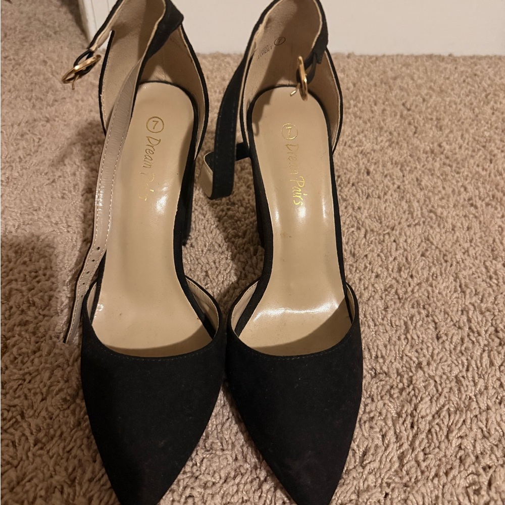 Dream Pairs Black Pointed Toe Heels